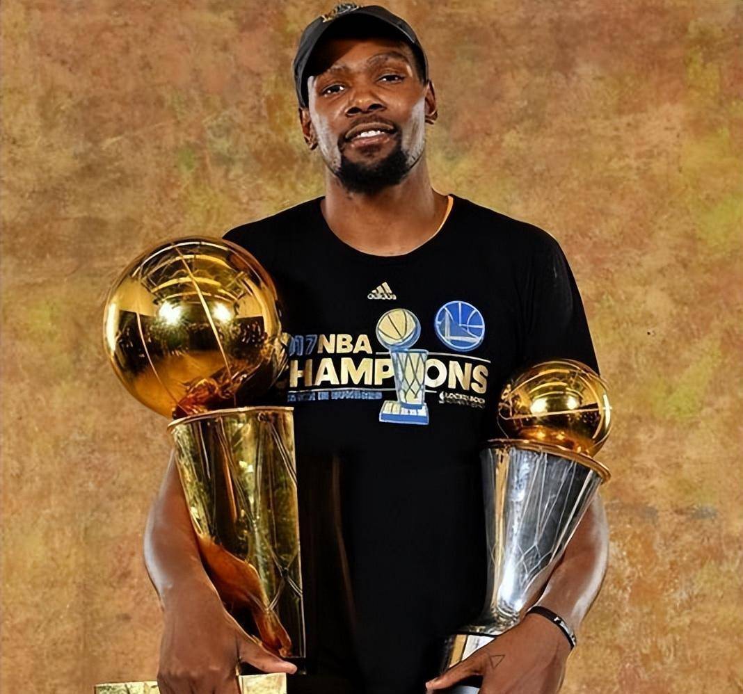 九游娱乐-关于杜兰特新星高光表现表现惊艳，勇士未来可期！的信息