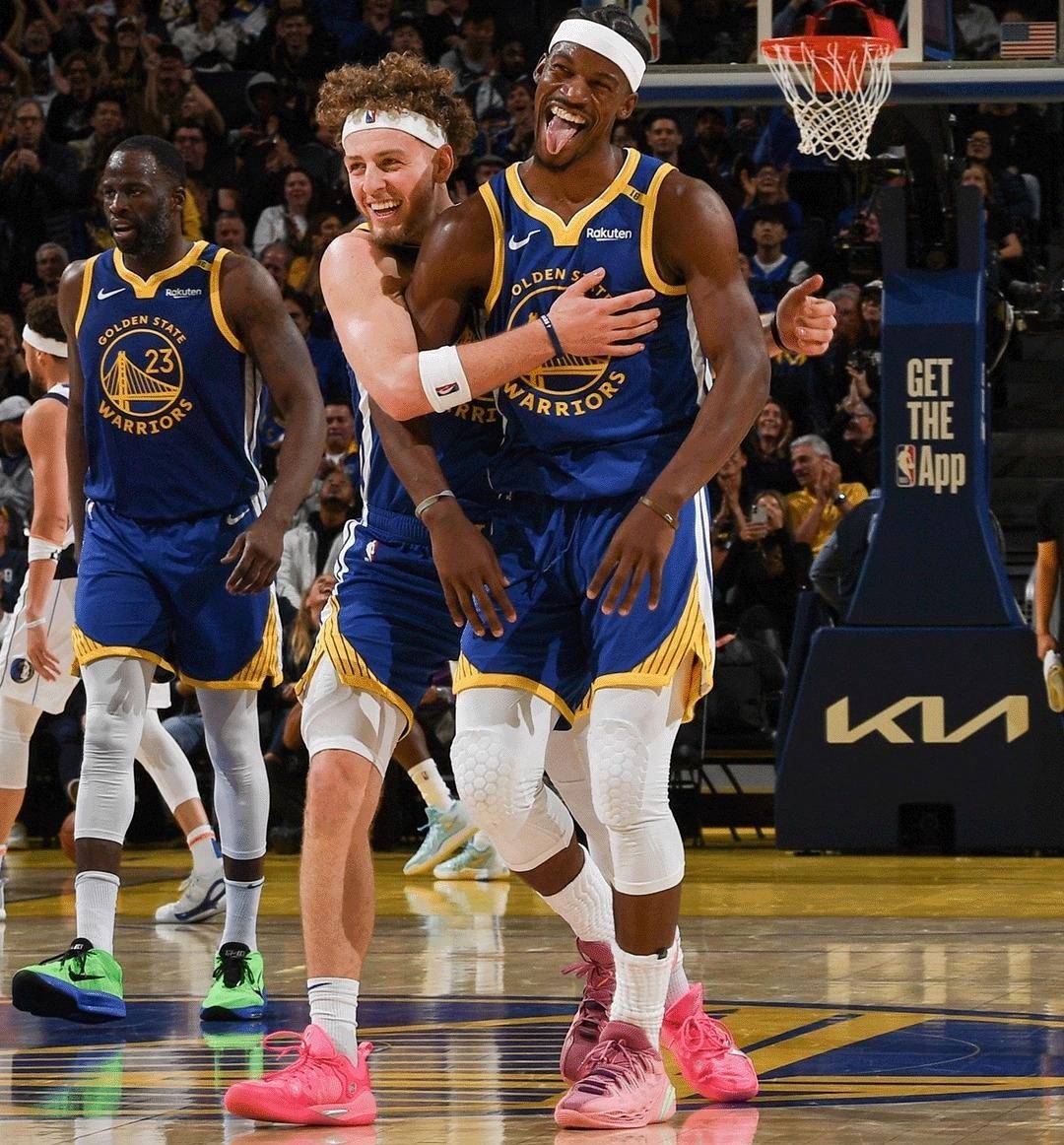 九游体育-巴特勒回归赛场，精彩发挥首场状态亮眼，日本队观众沸腾！的简单介绍